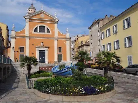 T2 Au Coeur De La Rue Fesch Ajaccio (Corsica)