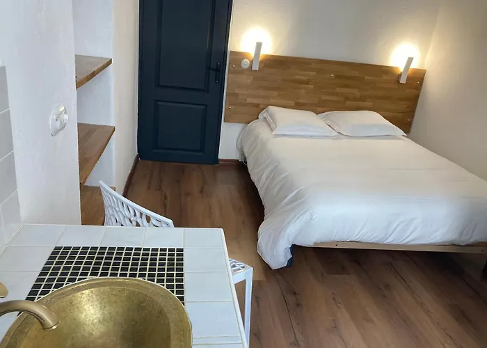 T2 Au Coeur De La Rue Fesch Ajaccio (Corsica)